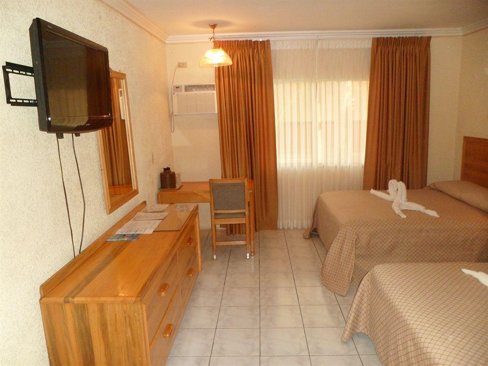 Hotel La Quinta La Ceiba Zewnętrze zdjęcie